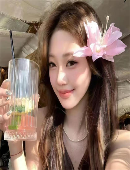 《完美阴谋》导演手法解析：艺术风格与技术特点分析，幕后花絮